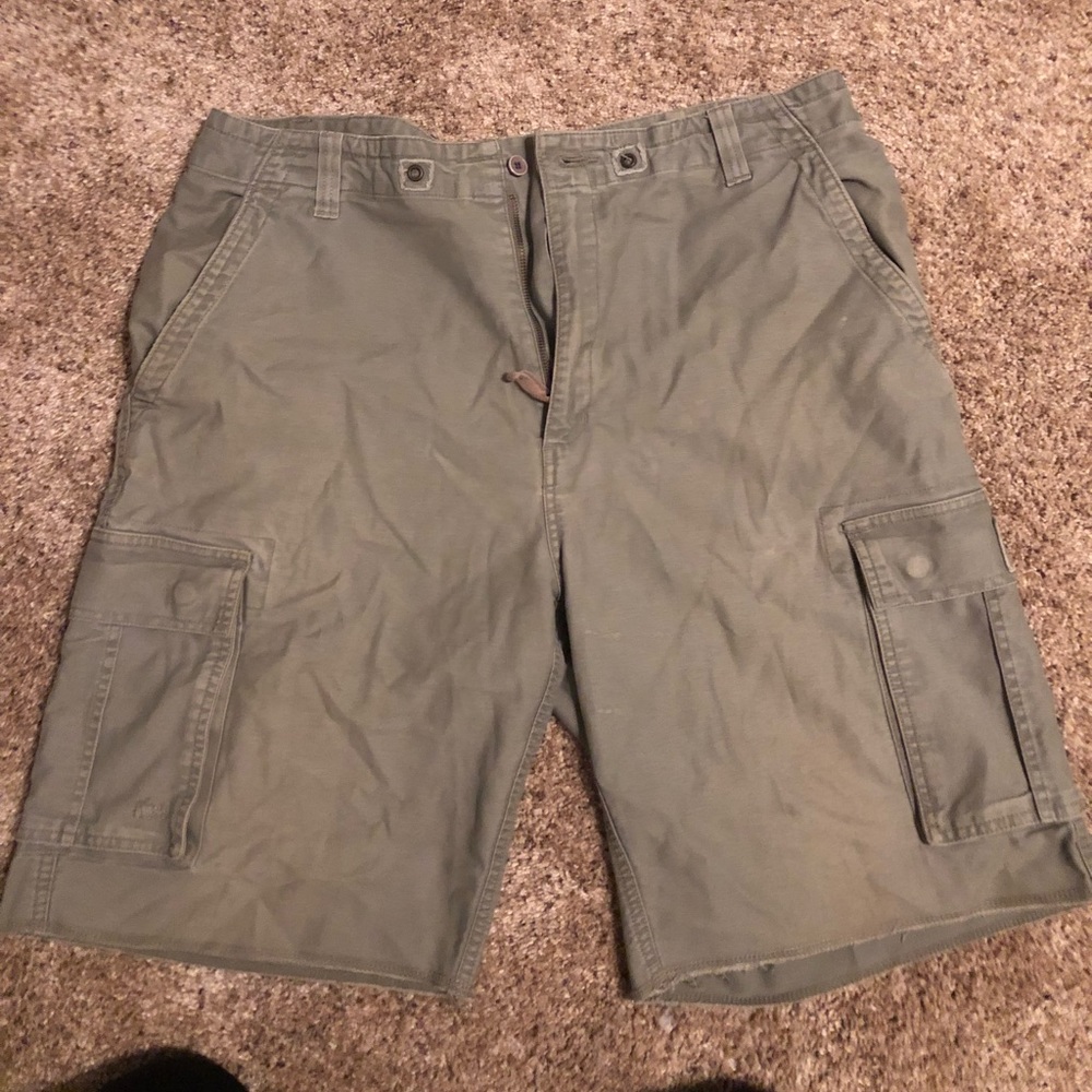Buckle Cargo shorts